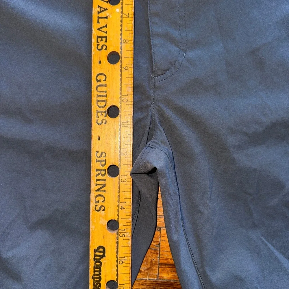 Eddie Bauer Horizon Guide Chino Pants Mens 36x32 Gray Stretch Hiking Travel